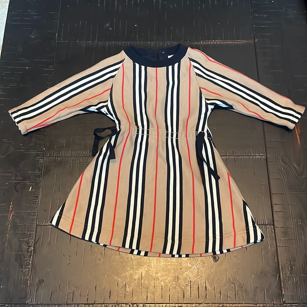 ‼️ SOLD ‼️ Toddler Burberry Dress